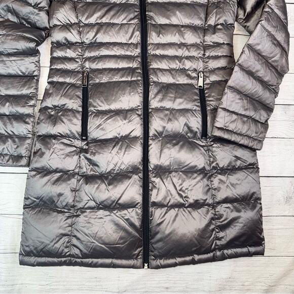 Andrew Marc Down Filled Lightweight Hooded Puffer Jacket Packable Silver Size XS - Picture 4 of 8